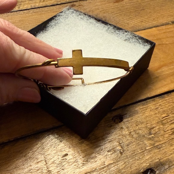 Alex and Ani Rose Gold Cross Charm Bracelet and beaded bracelet set - Picture 4 of 7